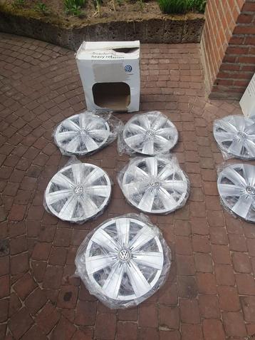 Originele VW 16-inch wieldoppen beschikbaar voor biedingen