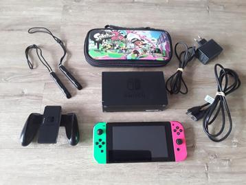 Nintendo Switch In Goede Staat en Compleet + Beschermcase  beschikbaar voor biedingen