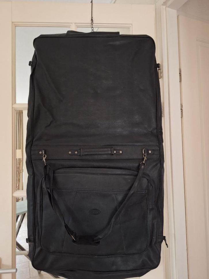 Leren kledingtas kleidinghoes, Sieraden, Tassen en Uiterlijk, Koffers, Zo goed als nieuw, Leer, Minder dan 50 cm, Minder dan 35 cm