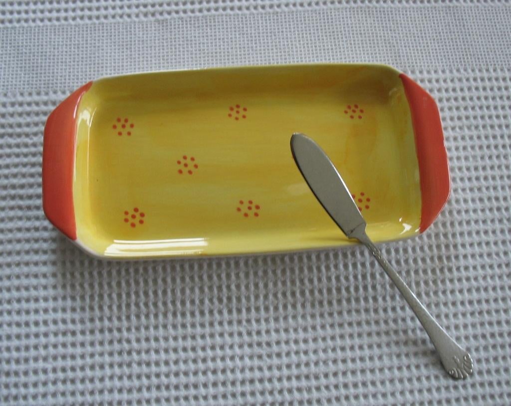 Vintage schaaltje met botermesje, Gebruikt, Ophalen of Verzenden, Schaal of Schalen, Overige stijlen