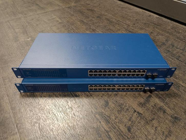 Netgear GS724TP V2 Switch - 24 poorten PoE (2 beschikbaar), Computers en Software, Netwerk switches, Gebruikt, Ophalen of Verzenden