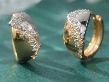 Echt mooie 18K goud verguld oorbellen beschikbaar voor biedingen