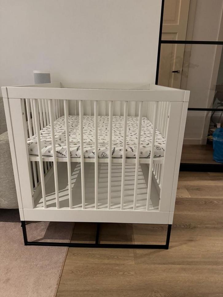 Kidsmill Modular Box Wit + Matras, Kinderen en Baby's, Boxen, Gebruikt, Rechthoekig, Boxkleed, Ophalen