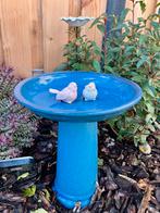 Nieuw blauw keramieken vogelbad met vogeltjes, Tuin en Terras, Ophalen, Zo goed als nieuw