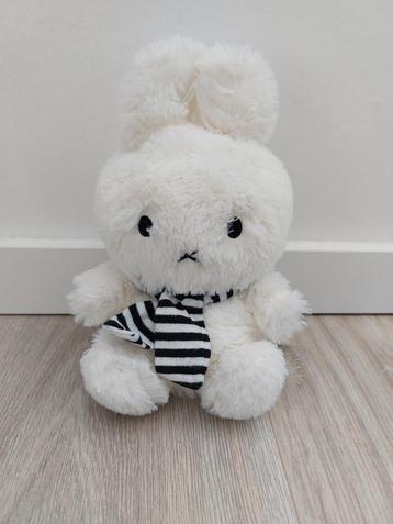 Knuffel Nijntje miffy winter sjaal fluffy L649 beschikbaar voor biedingen