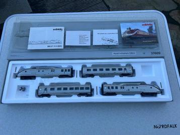 Marklin H0 37609 Dieseltreinstel VT 11.5, DB "TEE", METALL beschikbaar voor biedingen