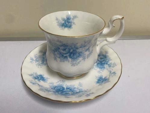 Royal Albert Windsor Rose, Antiek en Kunst, Antiek | Servies los, Ophalen of Verzenden
