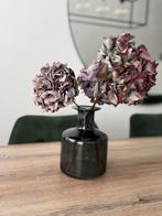 Zwarte vaas industrieel ikea, Huis en Inrichting, Woonaccessoires | Vazen, Ophalen of Verzenden, Nieuw, Zwart, Minder dan 50 cm