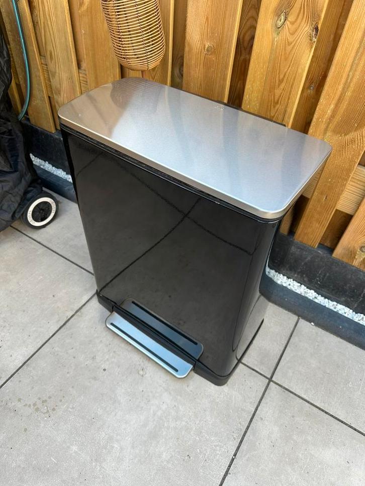 Eko prullenbak met 2 compartimenten, Huis en Inrichting, Woonaccessoires | Prullenbakken, Zo goed als nieuw, Rvs, 50 tot 75 cm