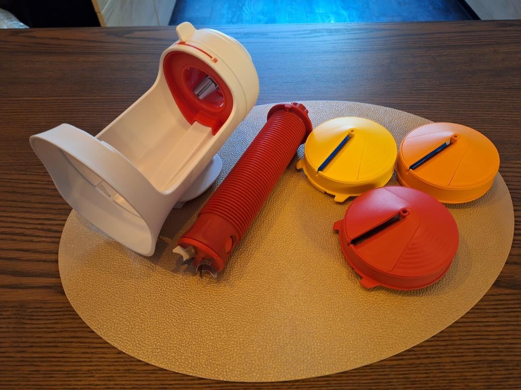 La râpe et hachoir adaptachef tupperware