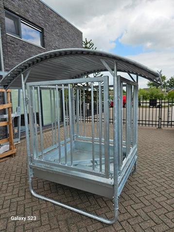 LANDRUIVEN /SLOFEEDERS  /HOOIRUIVEN /PAARDENBOXEN /STALRAMEN beschikbaar voor biedingen