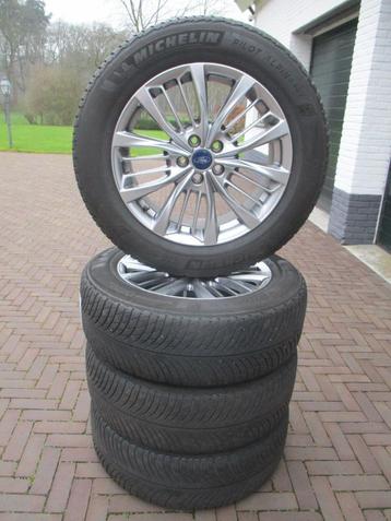 Originele Ford Kuga 18 inch winterbanden tpms model 3 IZGST beschikbaar voor biedingen