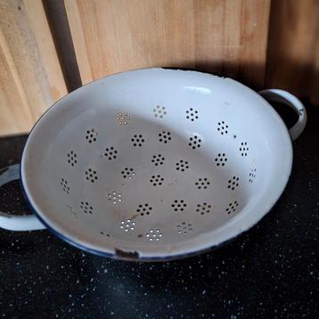 Brocante vergiet wit decoratie beschikbaar voor biedingen