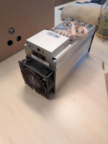 Antminer L3+ inclusief voeding beschikbaar voor biedingen