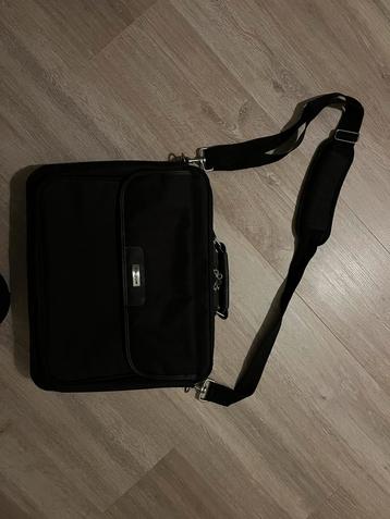 Targus Laptoptas beschikbaar voor biedingen