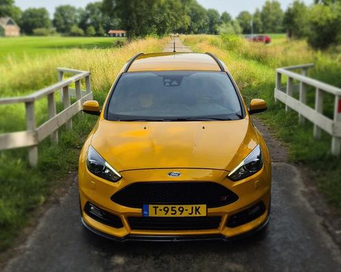 Ford Focus ST Wagon - nieuwe APK - SYNC 3 - Camera, Auto's, Ford, Particulier, Focus, ABS, Achteruitrijcamera, Adaptieve lichten