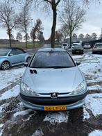 Peugeot 206 2003 Grijs inruil apk tot eind december 2026, Voorwielaandrijving, 31 €/maand, 4 cilinders, Origineel Nederlands