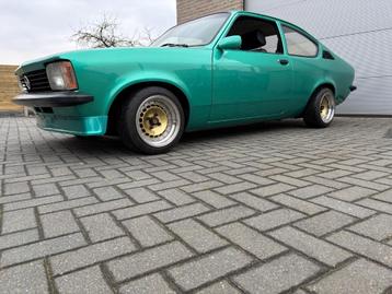 Mooie originele gele opel kadett c coupe 2.0E rallye beschikbaar voor biedingen