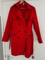 Mooie rode trench coat, Kleding | Dames, Jassen | Zomer, Ophalen of Verzenden, Gedragen, Maat 38/40 (M), Rood