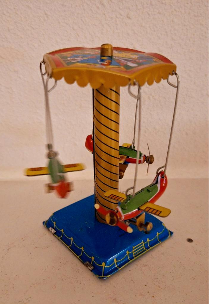 Blikken speelgoed vliegtuig draaimolen, Antiek en Kunst, Antiek | Speelgoed, Ophalen of Verzenden