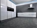 Luxe witte Hacker Systmat keuken met siemens apparatuur., Huis en Inrichting, Keuken | Complete keukens, Ophalen, Wit, Graniet of Steen