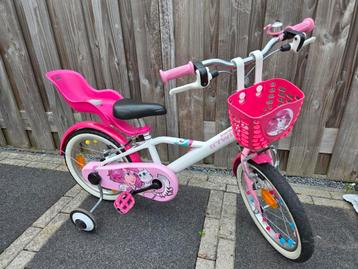 Nette BTwin 16 inch kinderfiets met monteerbare zijwieltjes beschikbaar voor biedingen
