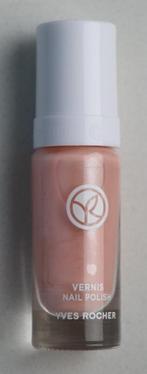 Yves Rocher nagellak 17 camelia nacré, lichtroze, Sieraden, Tassen en Uiterlijk, Uiterlijk | Cosmetica en Make-up, Ophalen, Nieuw