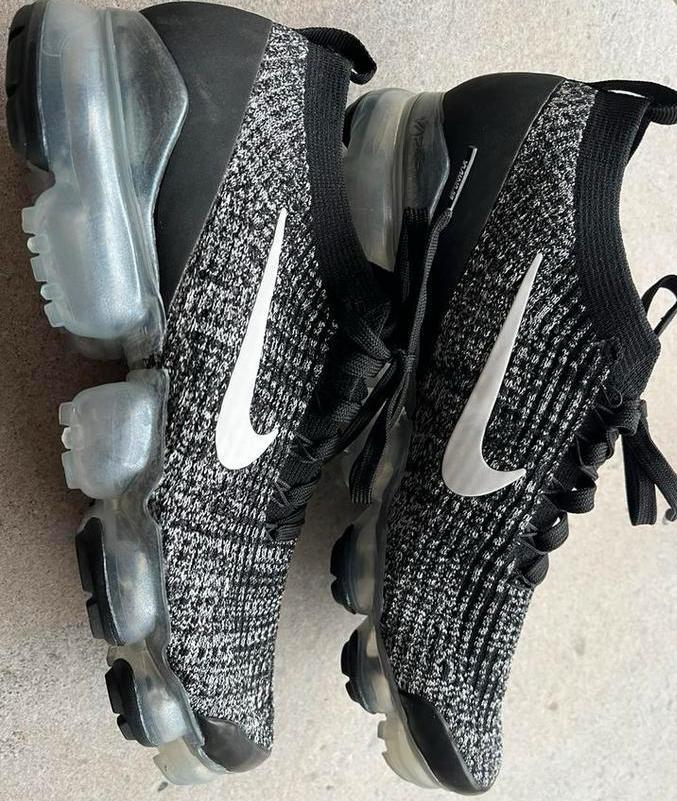 Nike Air Vapormax AJ16900-002 - Maat 42.5, Kleding | Heren, Schoenen, Nieuw, Sneakers of Gympen, Zwart, Ophalen of Verzenden
