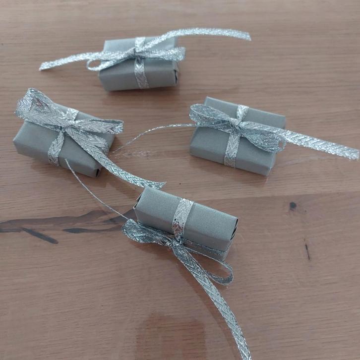 Kleine sierdoosjes, kerstversiering, tafelversiering, Diversen, Kerst, Ophalen of Verzenden