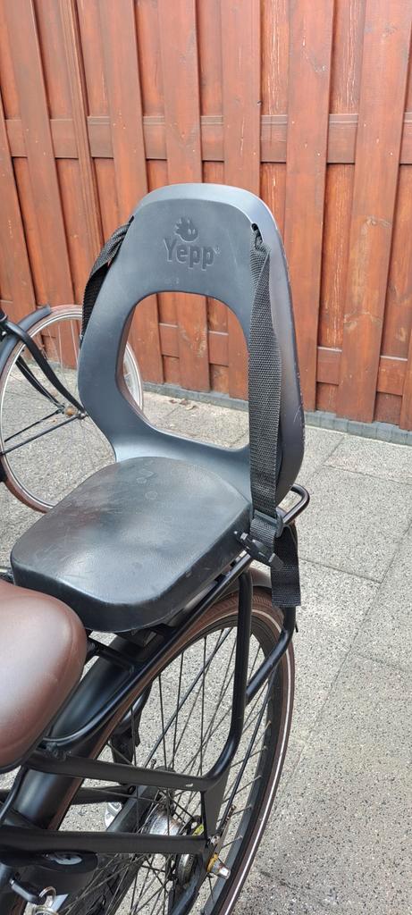 Yepp Kinderzitje Achter - Fietsstoeltje, Fietsen en Brommers, Fietsaccessoires | Fietsstoeltjes, Gebruikt, Achterzitje, 9 t/m 18 kg