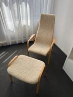 Lamino fauteuil en voetenbankje gelakt beuken/schapenvacht, Huis en Inrichting, Fauteuils, Ophalen, 75 tot 100 cm, Zo goed als nieuw