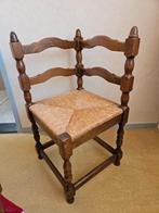 Hoekstoel donker eiken ophalen voor 10 okt., Huis en Inrichting, Stoelen, Ophalen, Bruin, Zo goed als nieuw, Eén