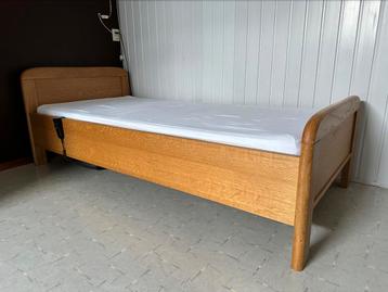 Elektrisch verstelbaar bed + matras 90x200