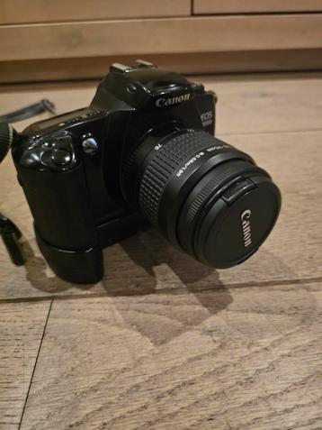 Canon EOS 3000 met BP-8 Batterijhouder beschikbaar voor biedingen
