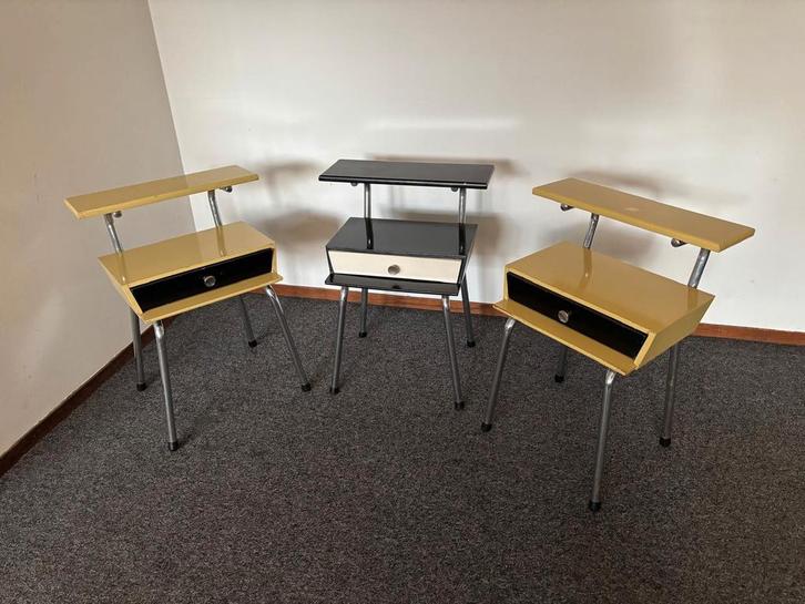 3 vintage 1950s Wim Rietveld / Auping nachtkastjes, Huis en Inrichting, Slaapkamer | Nachtkastjes, Gebruikt, Minder dan 55 cm