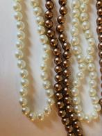 Lange imitatie parelkettingen in wit en bronsbruin, Ophalen of Verzenden, Zo goed als nieuw, Overige kleuren, Overige materialen