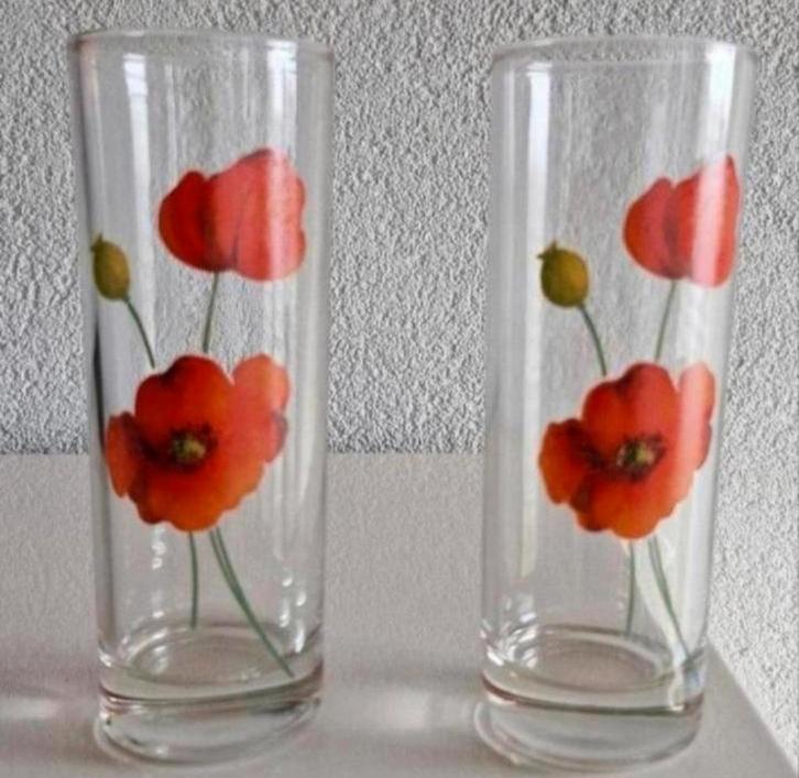 Twee Glazen met Klaprozen, Verzamelen, Glas en Borrelglaasjes, Zo goed als nieuw, Ophalen of Verzenden