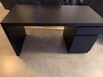 Ikea MALM Bureau - Stijlvol en Praktisch! - afbeelding 1