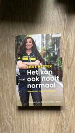 Lieke Hester - Het kan ook nooit normaal, Boeken, Ophalen of Verzenden, Zo goed als nieuw, Lieke Hester