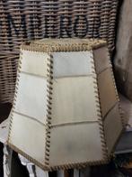 Retro Leren Lampenkap Brocante Stijl, Huis en Inrichting, Lampen | Lampenkappen, Gebruikt, 25 tot 50 cm, Ophalen of Verzenden