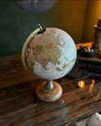 Grote wereldbol op houten voet NIEUW, Nieuw, Ophalen of Verzenden