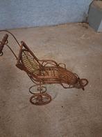 Antieke Poppenwagen - Metaal & Wicker, Antiek en Kunst, Ophalen