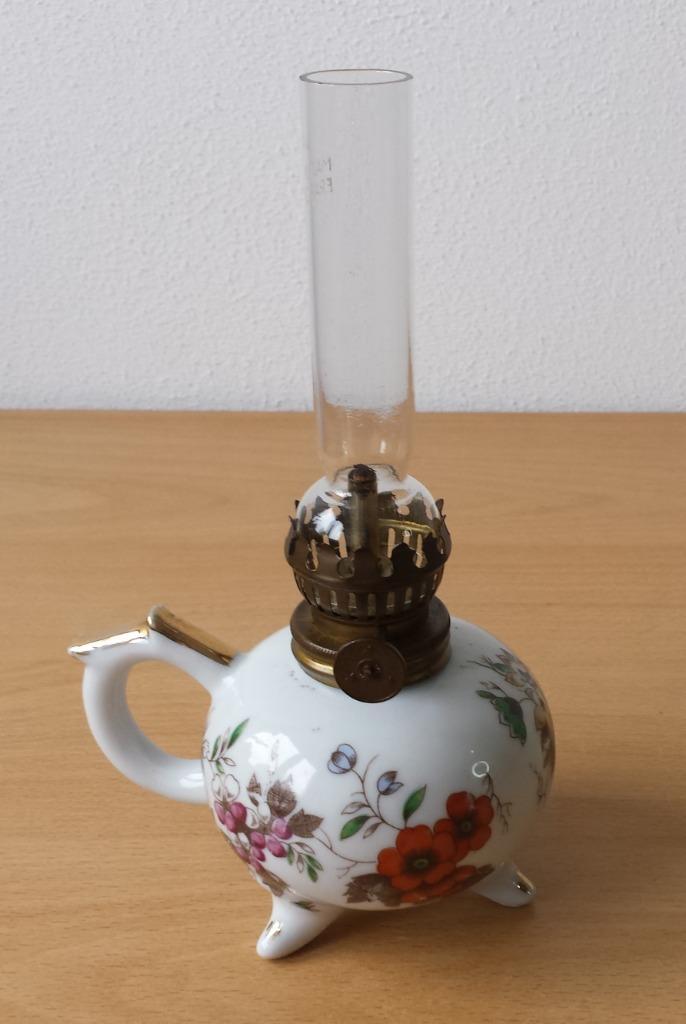 Klein Olielampje met Bloemen nr. 2 - porselein - Frankrijk, Antiek en Kunst, Curiosa en Brocante, Ophalen of Verzenden