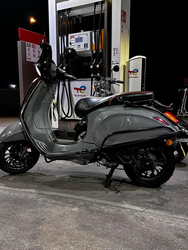 Vespa Sprint 80cc Custom Nardo Gray, Fietsen en Brommers, Brommeronderdelen | Scooters, Gebruikt, Vespa, Cilinder, Ophalen of Verzenden