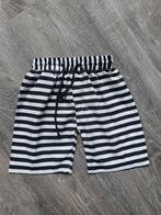 Zwembroek zwart/wit gestreept maat 110/116, Ophalen of Verzenden, Zo goed als nieuw, Jongen, Sport- of Zwemkleding