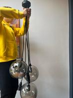 Hanglamp met 3 glazen bollen en 2 losse fittingen, Ophalen, Gebruikt, Glas, 50 tot 75 cm