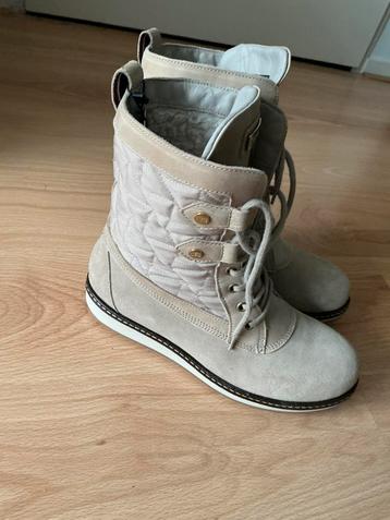 Tommy Hilfiger snowboots maat 40 beschikbaar voor biedingen