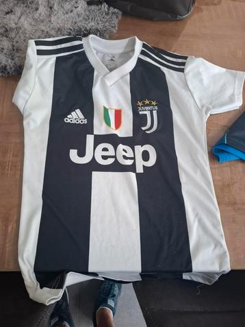 Diverse voetbal shirts kinderen  beschikbaar voor biedingen