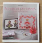 Mango pratique princes et princesses boek zie foto's, Hobby en Vrije tijd, Borduren en Borduurmachines, Handborduren, Overige typen