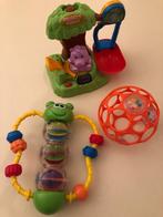 Speelgoedset: motoriekbal + rammelaar + Vtech speel schommel, Ophalen of Verzenden, Gebruikt, Overige typen, Met geluid